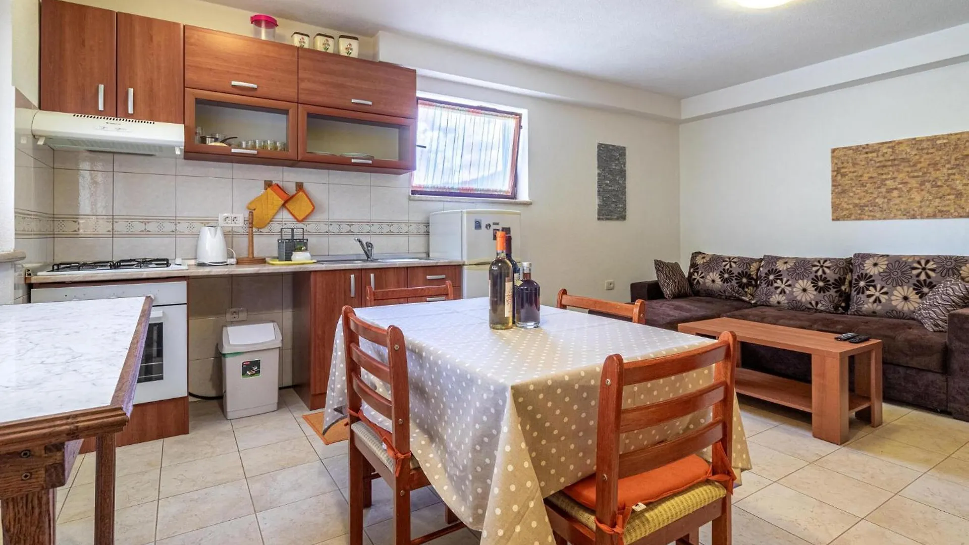 Nice Apartment In Karojba With Wifi